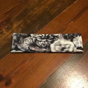 Great quality soft headband!